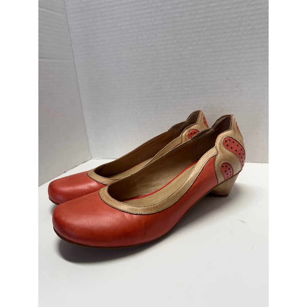 Miz Mooz Athena Leather Pumps Coral Orange Tan Perforated Kitten Heels 7.5